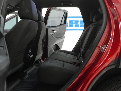 Used 2026 Chevrolet Equinox LT w/ LPO, Floor Liner Package FWD image 22