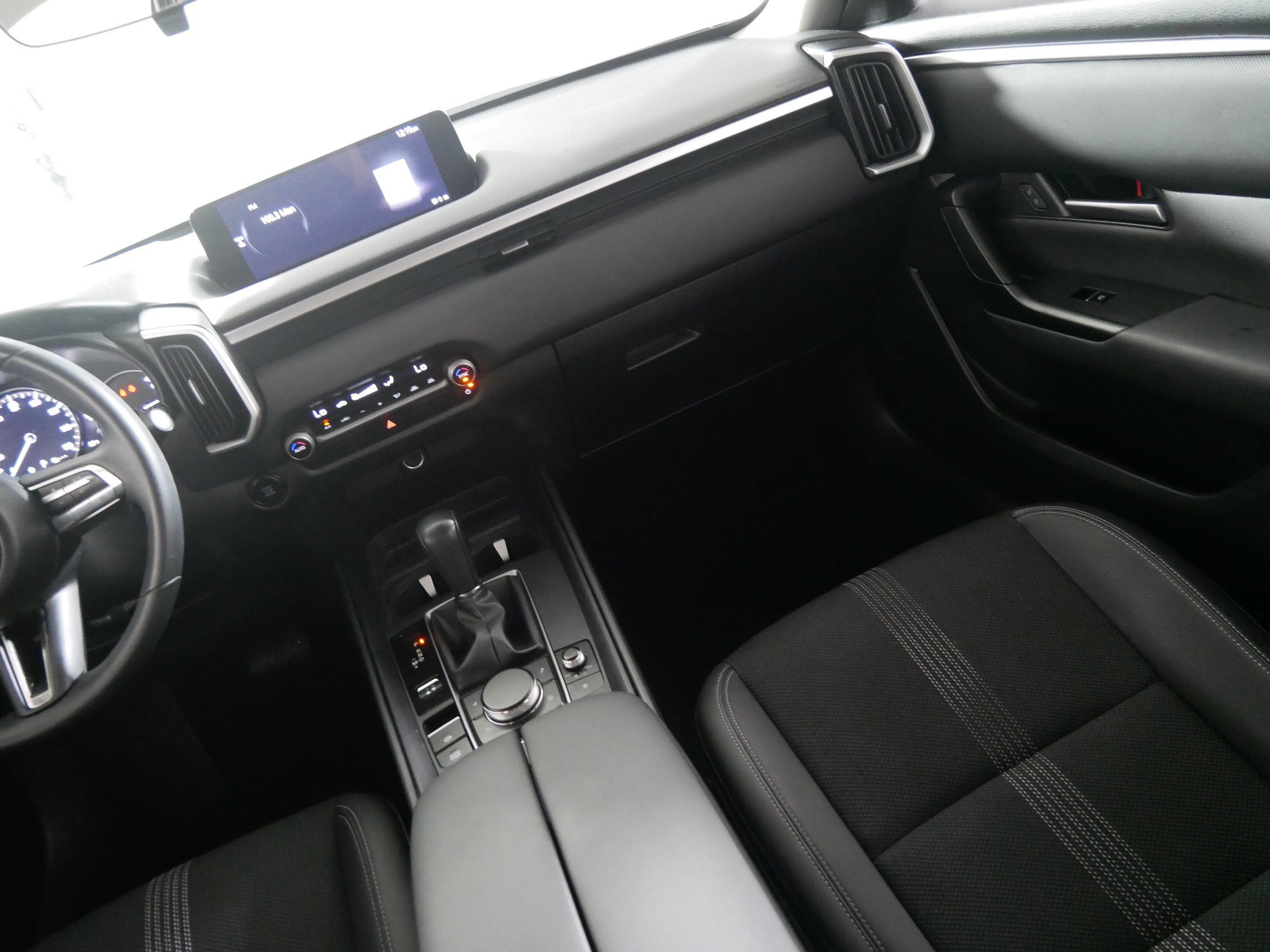 Used 2024 MAZDA CX-50 AWD 2.5 S w/ Weather Package image 11