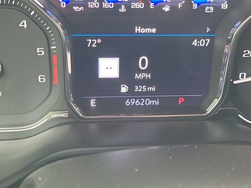Used 2021 GMC Yukon XL Denali w/ Denali Premium Package AWD/4WD image 24