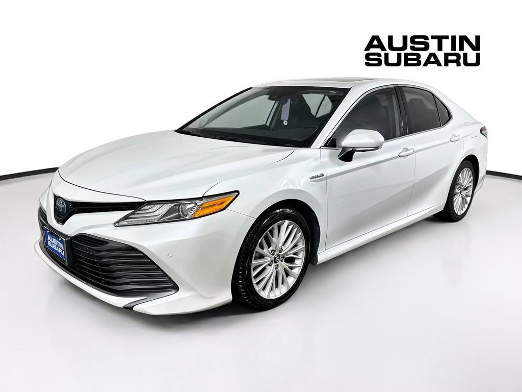 Used 2019 Toyota Camry XLE w/ Driver Assist Package FWD image 3