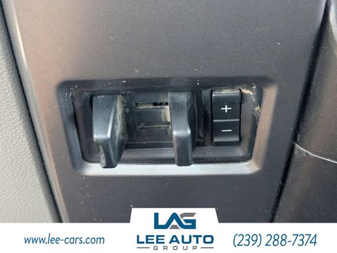 Used 2015 Ford F150 XLT w/ Trailer Tow Package image 26