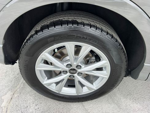 Certified 2025 Audi Q3 2.0T Premium Plus w/ Premium Plus Package AWD/4WD image 17
