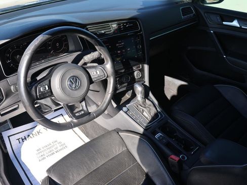 Used 2019 Volkswagen Golf 4-Door image 20