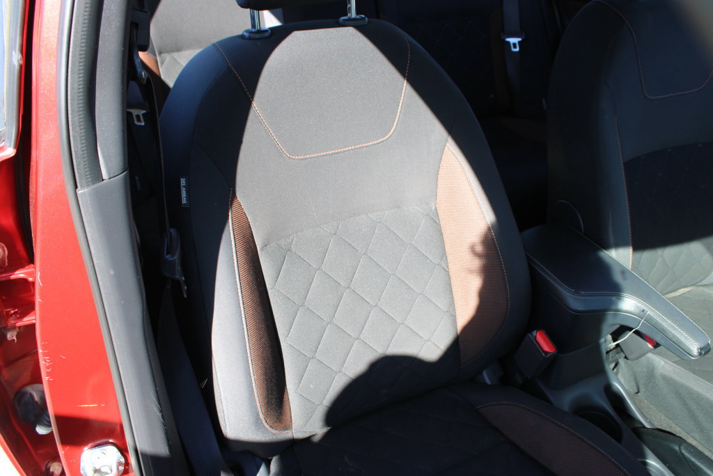 Used 2020 Nissan Kicks SR FWD image 13