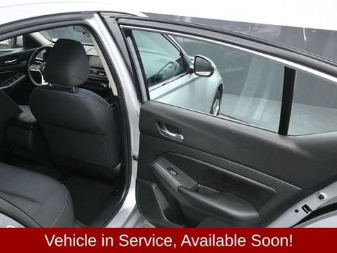 Used 2021 Nissan Altima 2.5 S FWD image 9