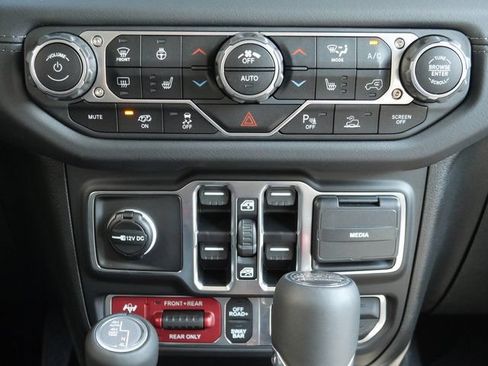 New 2025 Jeep Wrangler Unlimited Rubicon 392 AWD/4WD image 25