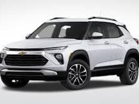 Used 2025 Chevrolet TrailBlazer LT AWD/4WD image 23
