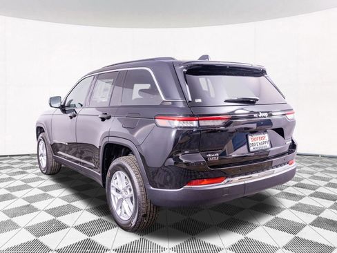 New 2025 Jeep Grand Cherokee Laredo X image 11