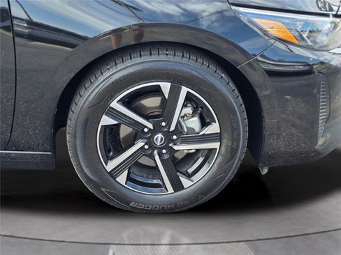Used 2024 Nissan Sentra SV FWD image 30