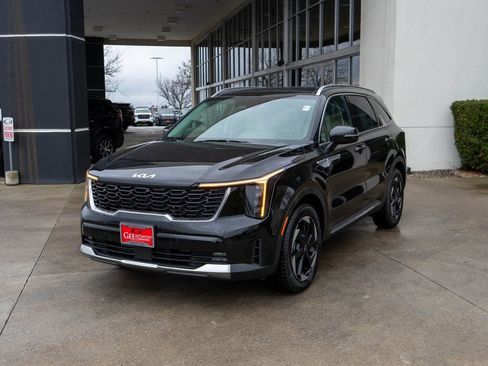 New 2026 Kia Sorento EX w/ EX Premium Package AWD/4WD image 3