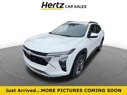 Used 2025 Chevrolet Trax LT