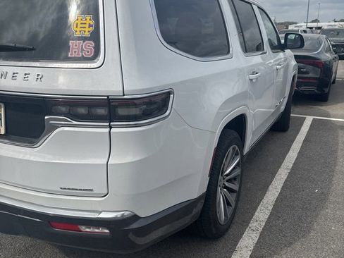 Used 2022 Jeep Grand Wagoneer Series II w/ Convenience Group III image 11