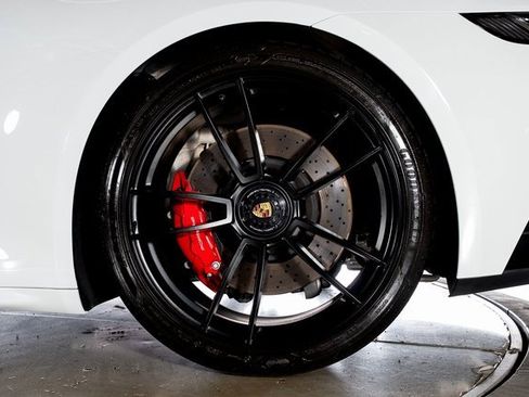 Used 2024 Porsche 911 Targa 4 GTS image 11
