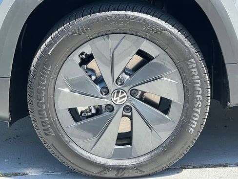 New 2026 Volkswagen Taos S FWD image 25