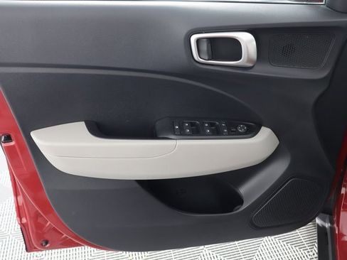 Certified 2023 Hyundai Venue SEL w/ Cargo Package image 24