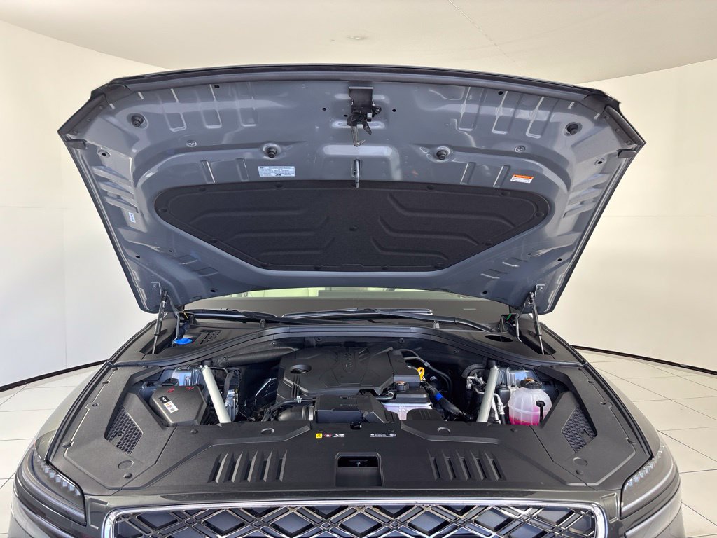New 2027 Genesis GV70 2.5T Select AWD/4WD image 11
