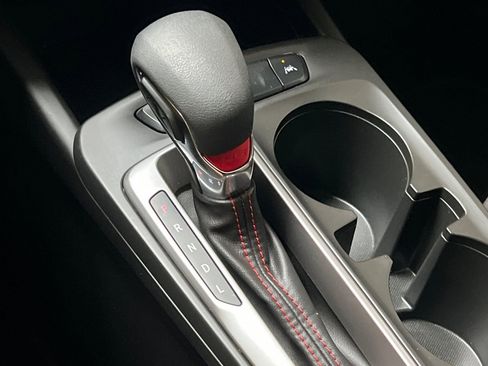 Used 2024 Chevrolet Trax RS image 21