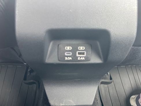 Used 2025 Subaru Crosstrek 2.5i Limited AWD/4WD image 16