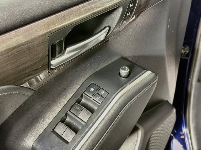 Used 2021 Toyota Highlander Platinum AWD/4WD image 17