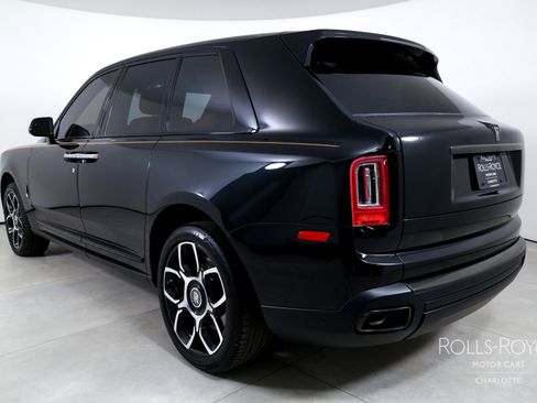 Certified 2023 Rolls-Royce Cullinan Black Badge AWD/4WD image 8