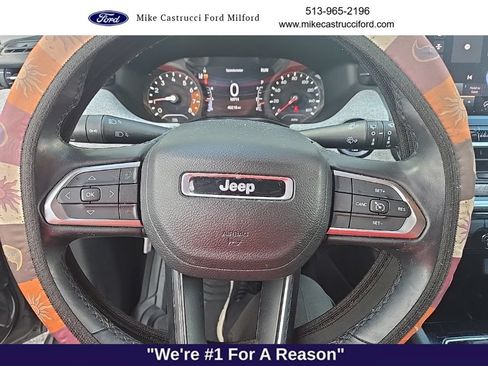 Used 2022 Jeep Compass Latitude w/ Sun and Sound Group AWD/4WD image 9