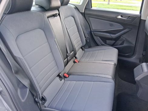 Used 2025 Volkswagen Jetta SE FWD image 19