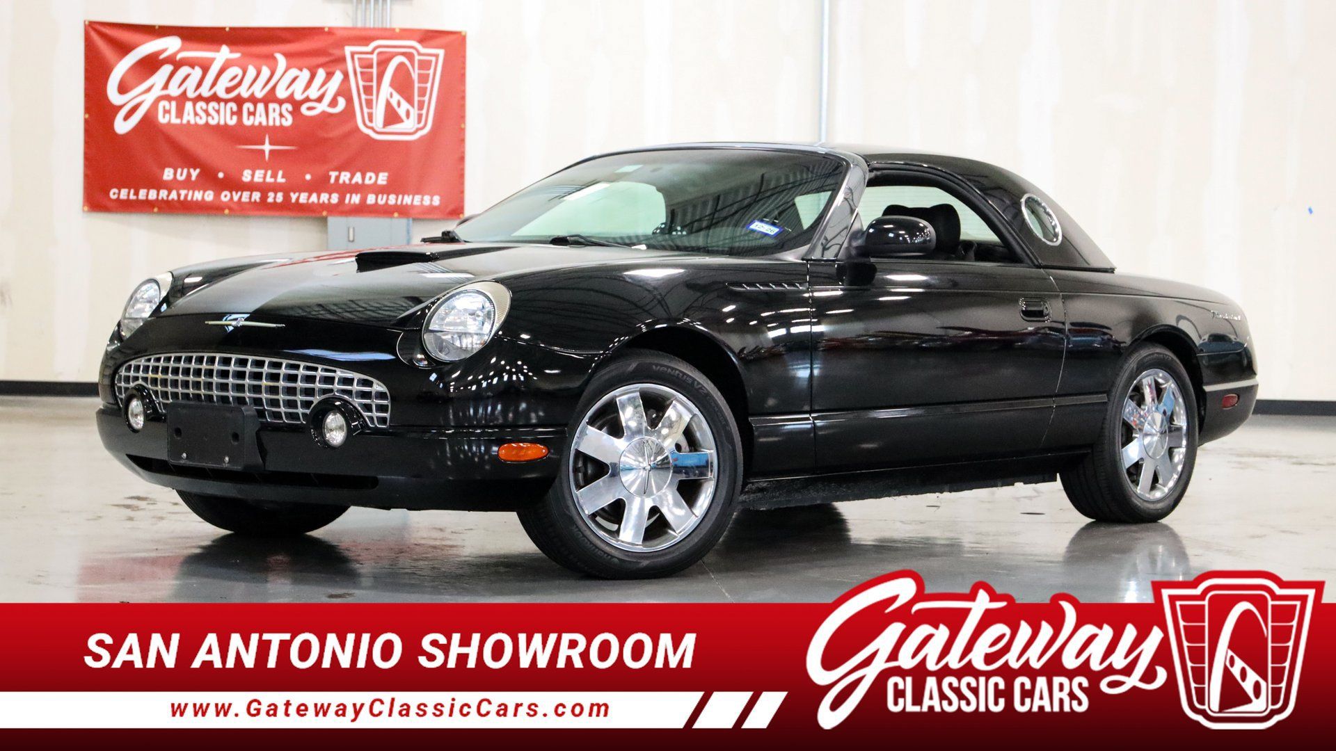 Used 2002 Ford Thunderbird RWD image 1