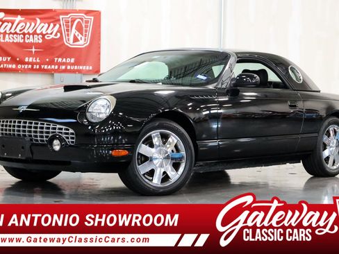 Used 2002 Ford Thunderbird RWD image 1