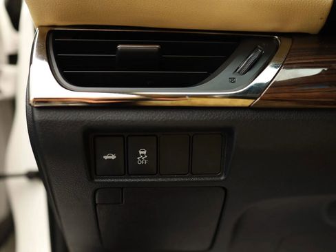 Used 2015 Toyota Avalon XLE Premium image 13