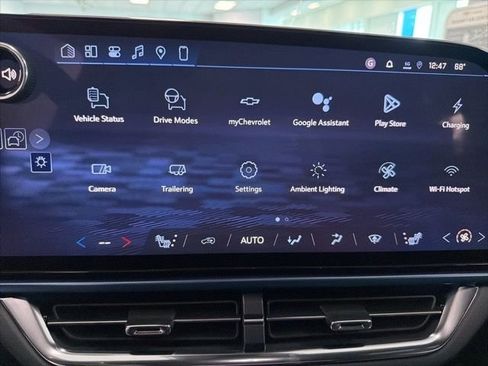 New 2026 Chevrolet Equinox EV LT FWD image 16