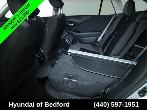 Used 2024 Subaru Outback Premium AWD/4WD image 16