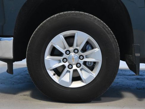 Used 2025 Chevrolet Silverado 1500 LT image 24