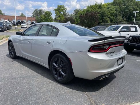 Used 2023 Dodge Charger SXT w/ Blacktop Package AWD/4WD image 5