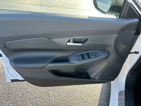 New 2026 Nissan Sentra SV w/ SV Convenience Package FWD image 17