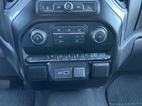 Used 2021 Chevrolet Silverado 1500 Custom image 25