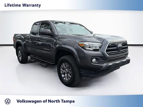 Used 2018 Toyota Tacoma SR5 image 1