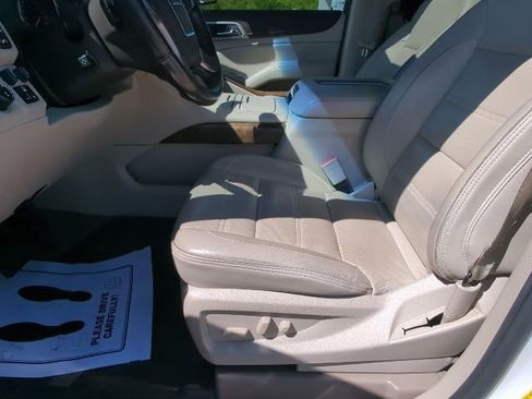 Used 2019 GMC Yukon Denali w/ Denali Ultimate Package AWD/4WD image 30