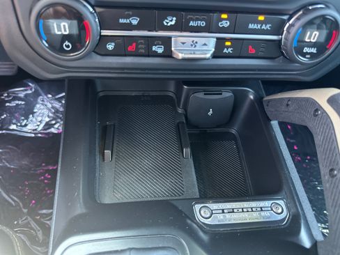 Used 2025 Ford Bronco Badlands AWD/4WD image 33