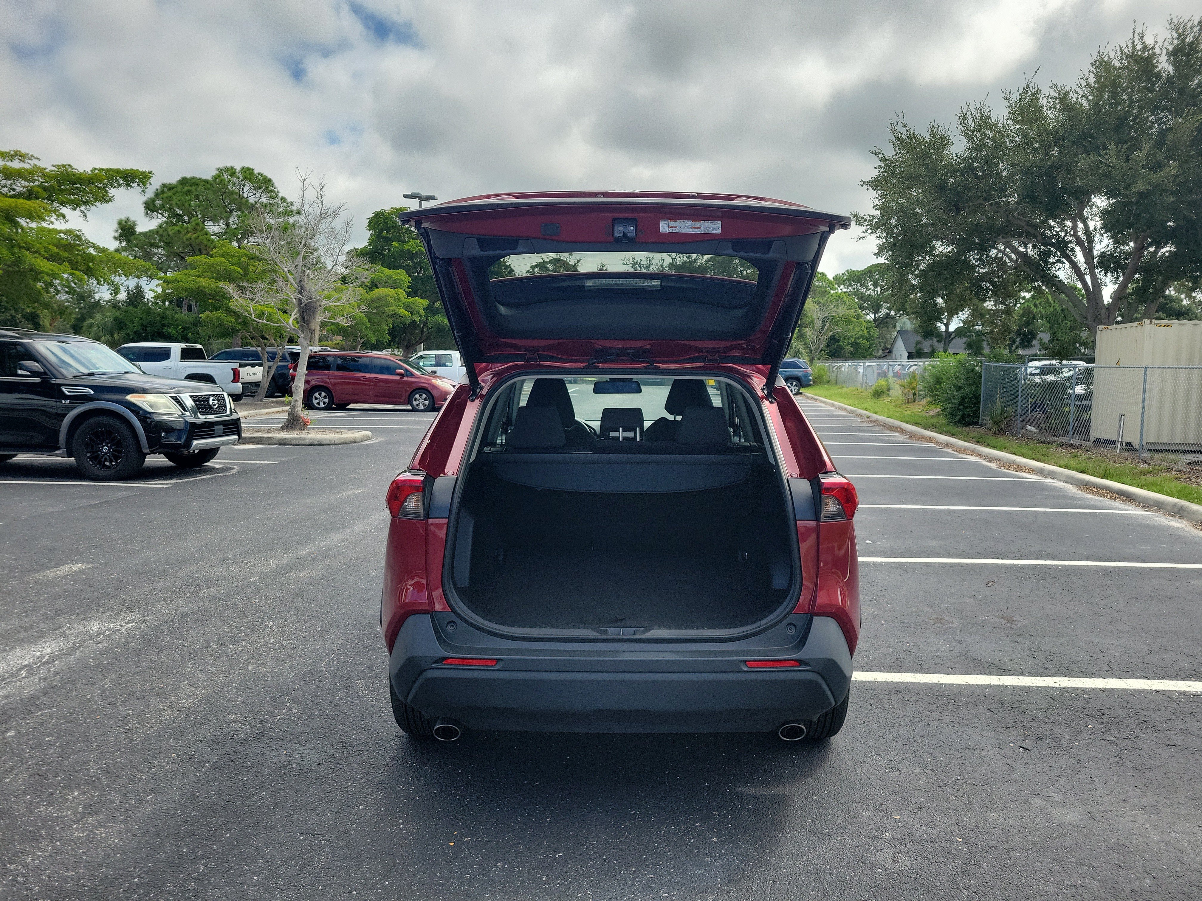 Certified 2021 Toyota RAV4 XLE w/ Convenience Package FWD image 10