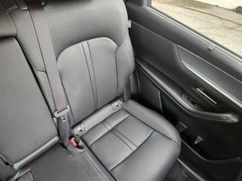 Certified 2025 MAZDA CX-70 Plug-In Hybrid w/ Premium Pkg AWD/4WD image 17