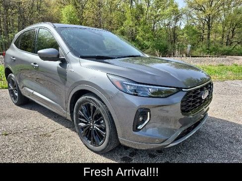 Used 2023 Ford Escape ST-Line Elite AWD/4WD image 11