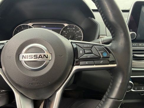 Used 2023 Nissan Sentra SV image 8