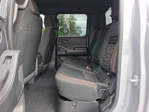 Used 2025 Nissan Frontier PRO-4X w/ Pro Convenience Package AWD/4WD image 13