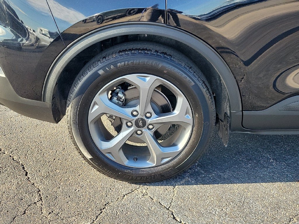 Used 2025 Ford Escape ST-Line FWD image 7