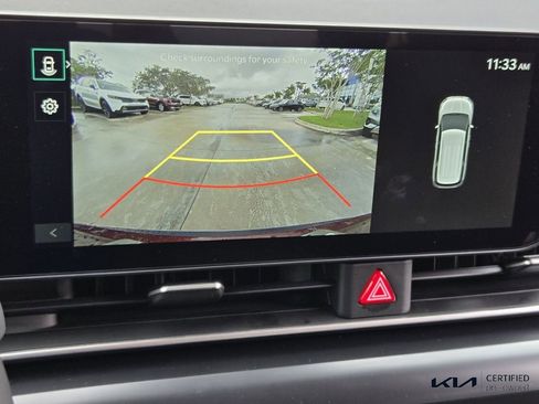 Used 2026 Kia Carnival FWD image 22