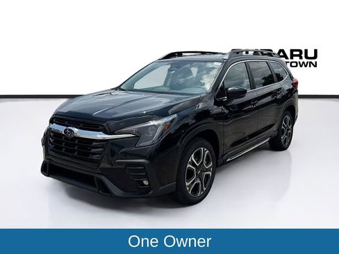 Certified 2025 Subaru Ascent Limited image 3