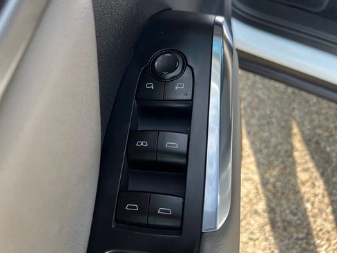 Used 2026 Chevrolet Traverse LT w/ Driver Confidence Package FWD image 25