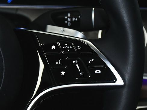 Used 2023 Mercedes-Benz E 350 4MATIC Sedan image 41