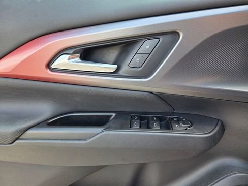 Used 2024 Chevrolet Equinox EV RS FWD image 20