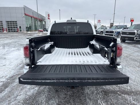 Certified 2023 Toyota Tacoma TRD Off-Road image 10